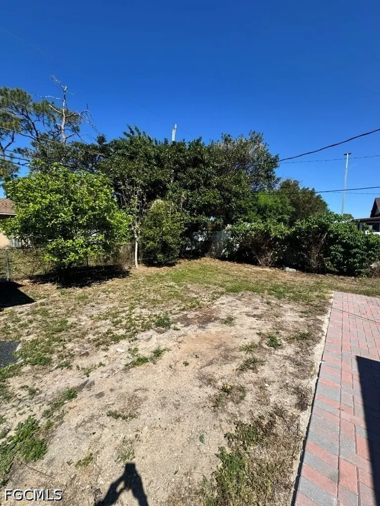 5448 9th Avenue Fort Myers FL 33907