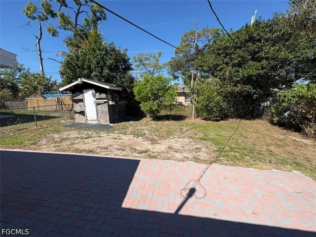 5448 9th Avenue Fort Myers FL 33907