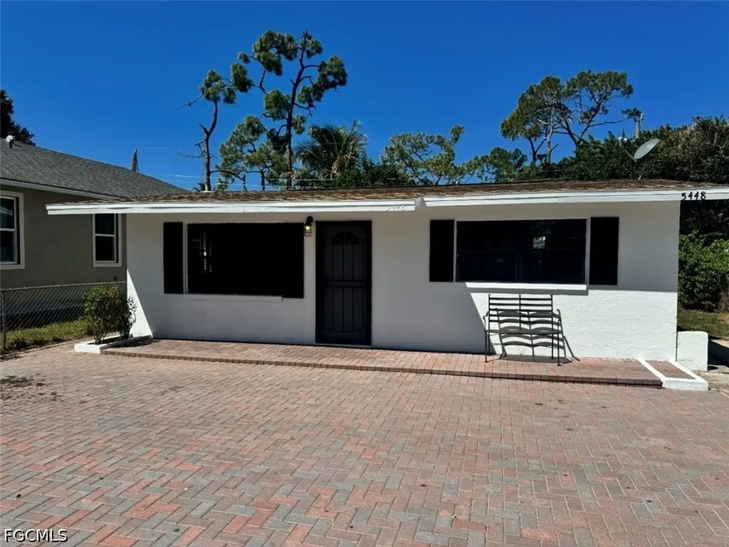 5448 9th Avenue Fort Myers FL 33907
