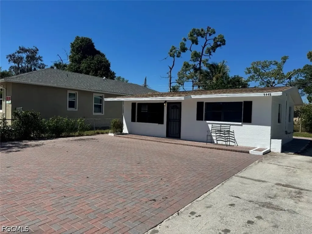 5448 9th Avenue Fort Myers FL 33907