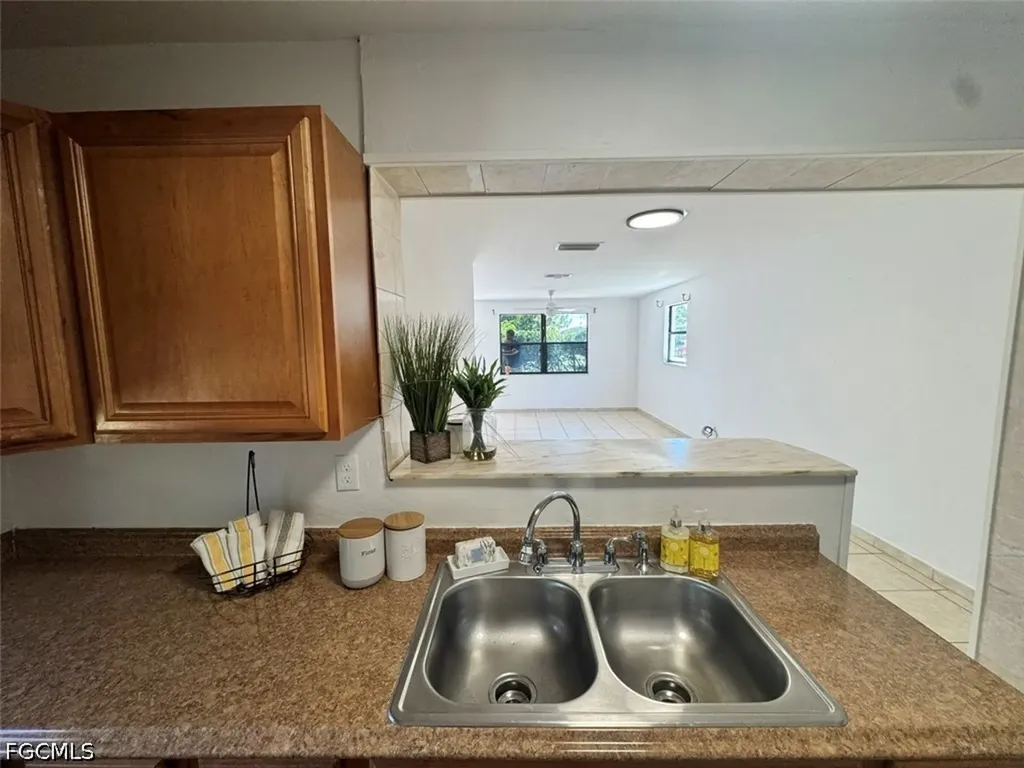 5448 9th Avenue Fort Myers FL 33907