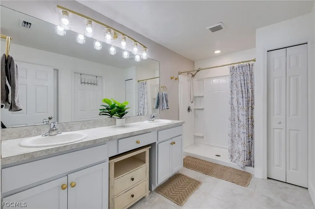 1351 NW 13th Place Cape Coral FL 33993