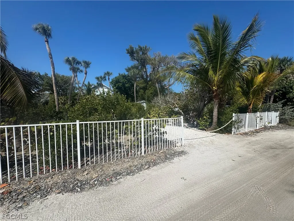 201 White Pelican Drive Captiva FL 33924