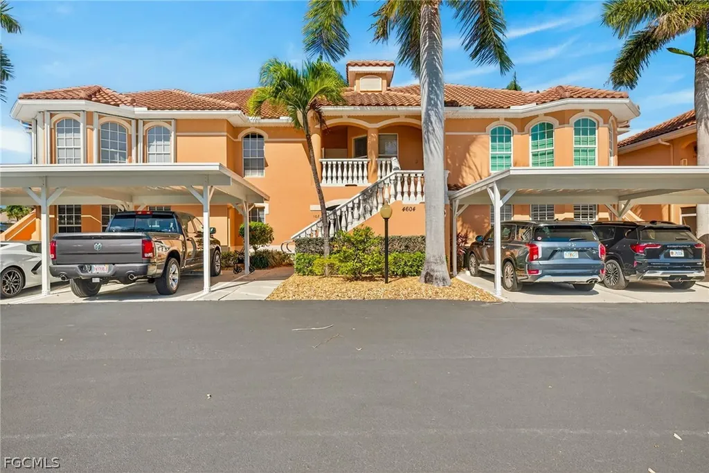 Cape Coral FL, 4604 SE 5th Place, Unit 102