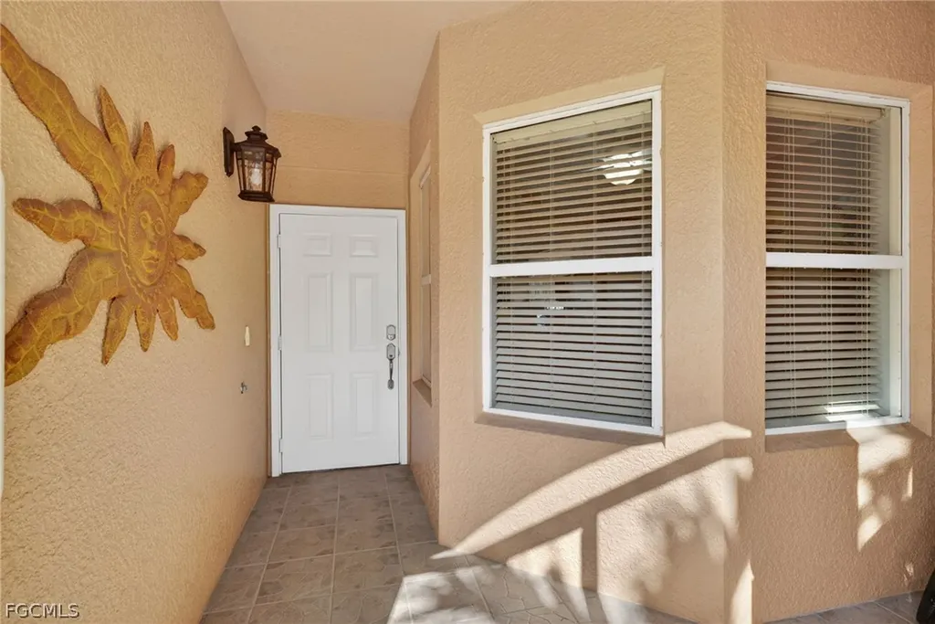 4604 SE 5th Place Cape Coral FL 33904