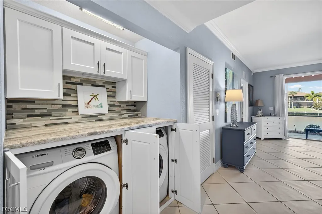 4604 SE 5th Place Cape Coral FL 33904