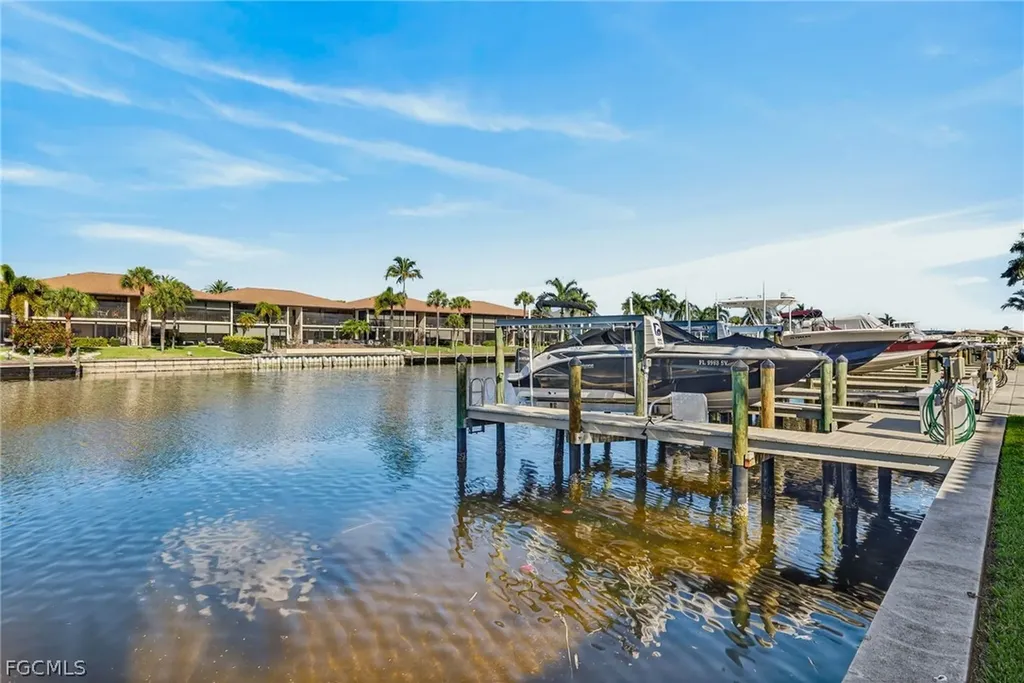 4604 SE 5th Place Cape Coral FL 33904
