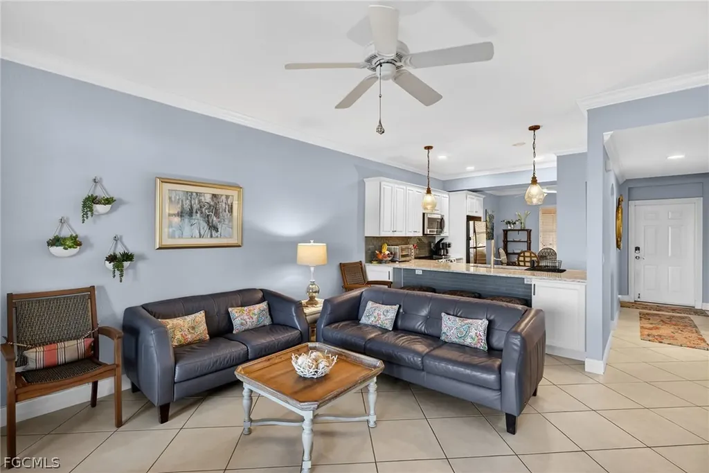 4604 SE 5th Place Cape Coral FL 33904