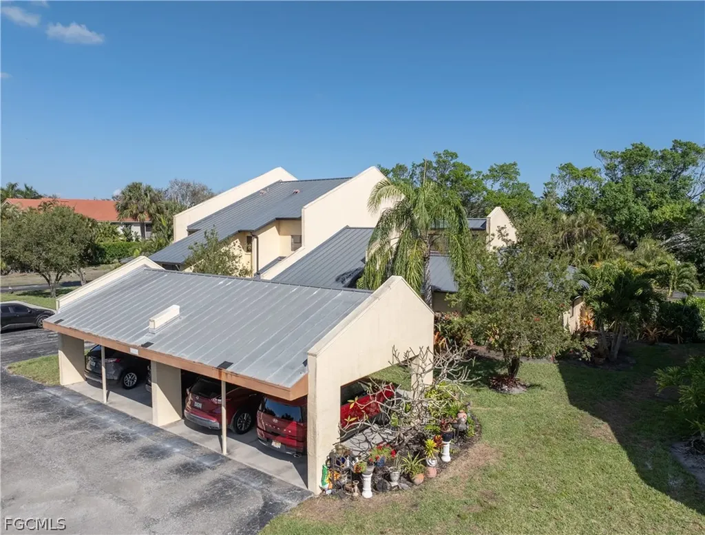 15041 Paddle Creek Drive Fort Myers FL 33919