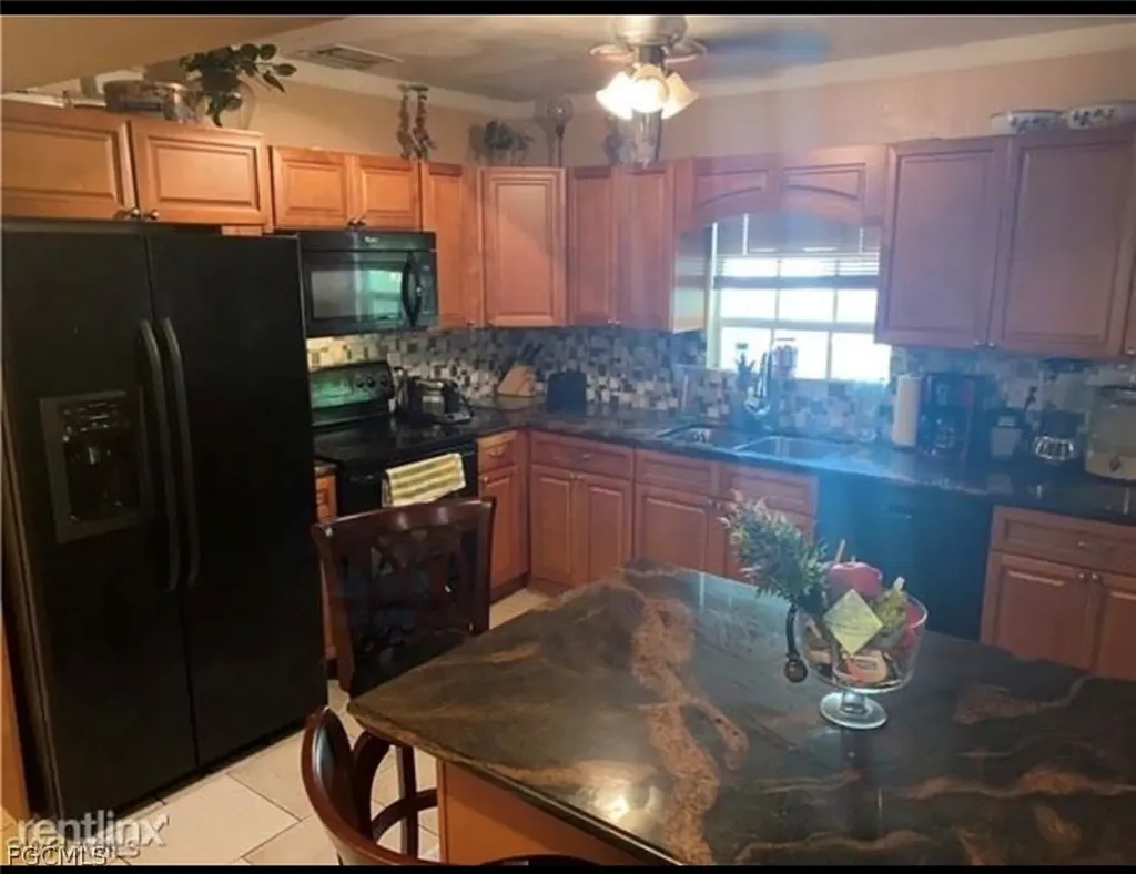 2135 Jeffcott Street Fort Myers FL 33901