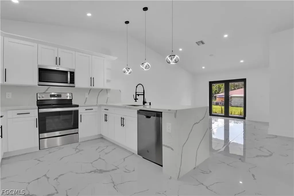 4921 Leonard Boulevard S Lehigh Acres FL 33973