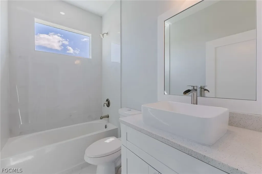 1726 NW 20th Terrace Cape Coral FL 33993