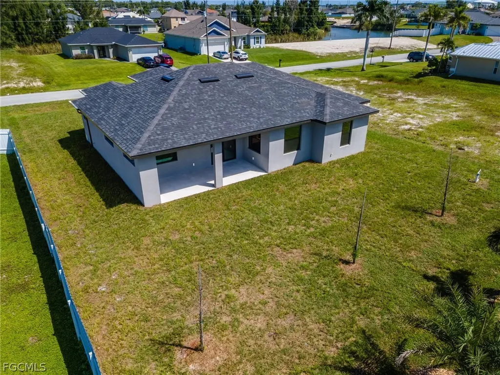 1726 NW 20th Terrace Cape Coral FL 33993