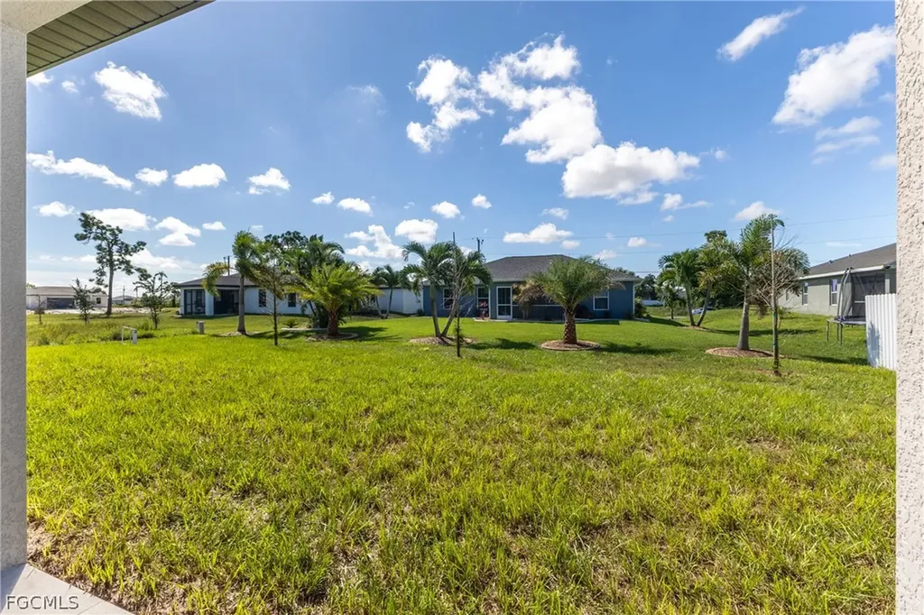 1726 NW 20th Terrace Cape Coral FL 33993