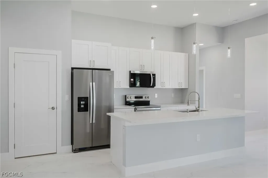 1726 NW 20th Terrace Cape Coral FL 33993