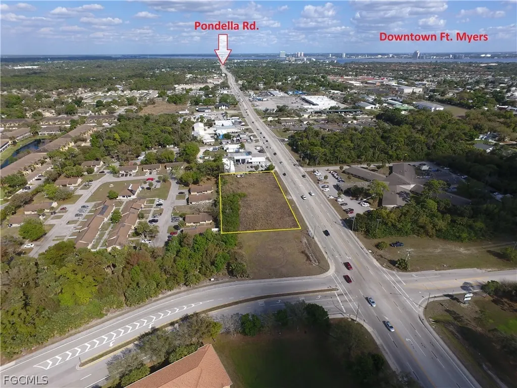 1012 - 1020 Pondella Road North Fort Myers FL 33903