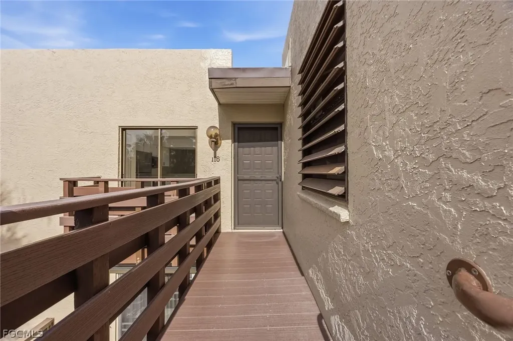 116 Pinebrook Drive Fort Myers FL 33907