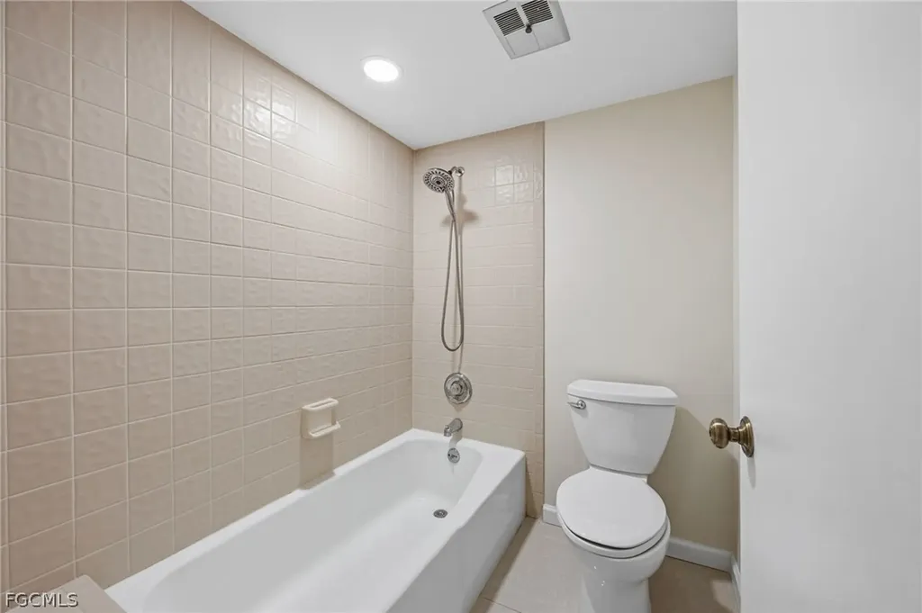 116 Pinebrook Drive Fort Myers FL 33907