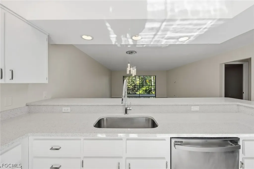 116 Pinebrook Drive Fort Myers FL 33907