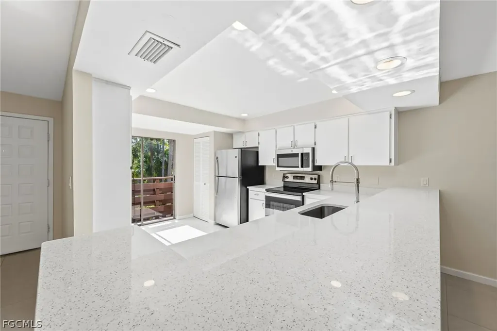 116 Pinebrook Drive Fort Myers FL 33907