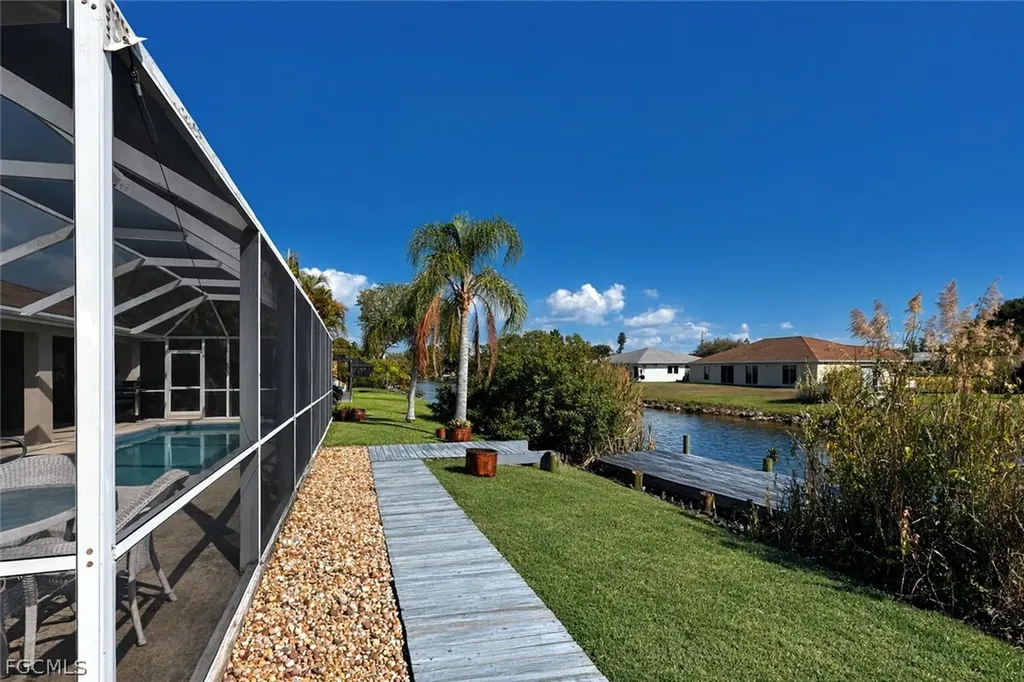546 SE 4th Street Cape Coral FL 33990