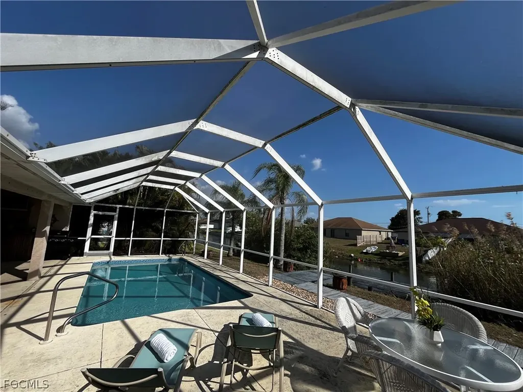 546 SE 4th Street Cape Coral FL 33990