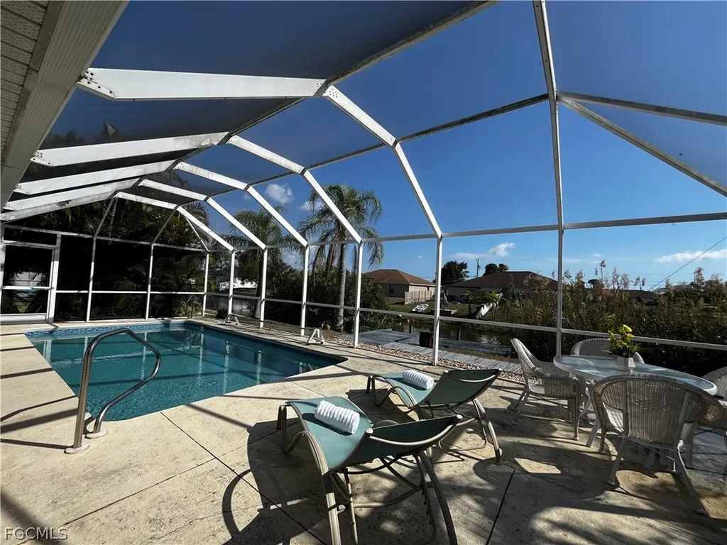 546 SE 4th Street Cape Coral FL 33990