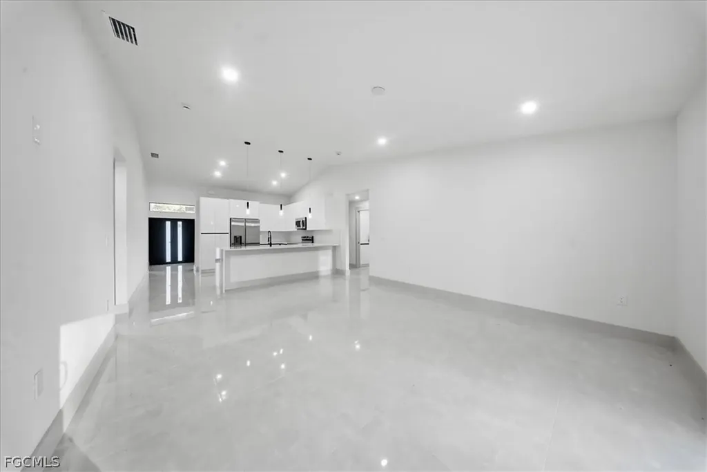 911 Cleveland Avenue Lehigh Acres FL 33972