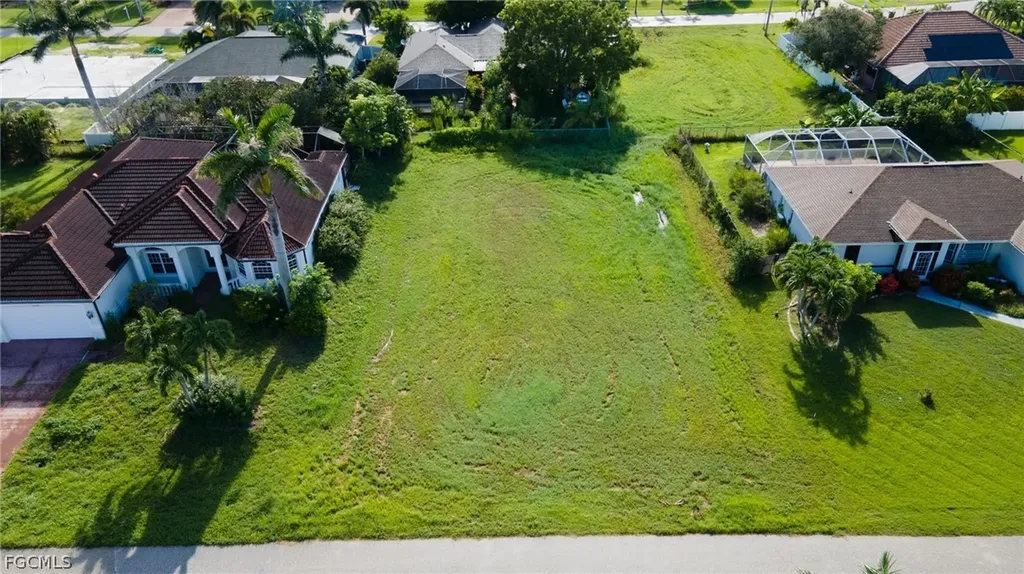 2537 SW 27th Place Cape Coral FL 33914