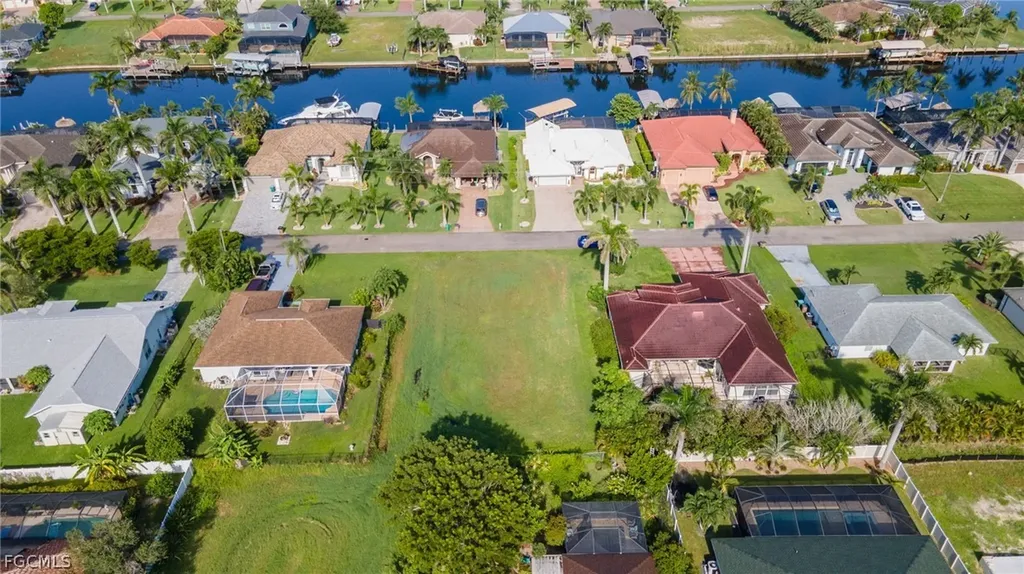 2537 SW 27th Place Cape Coral FL 33914