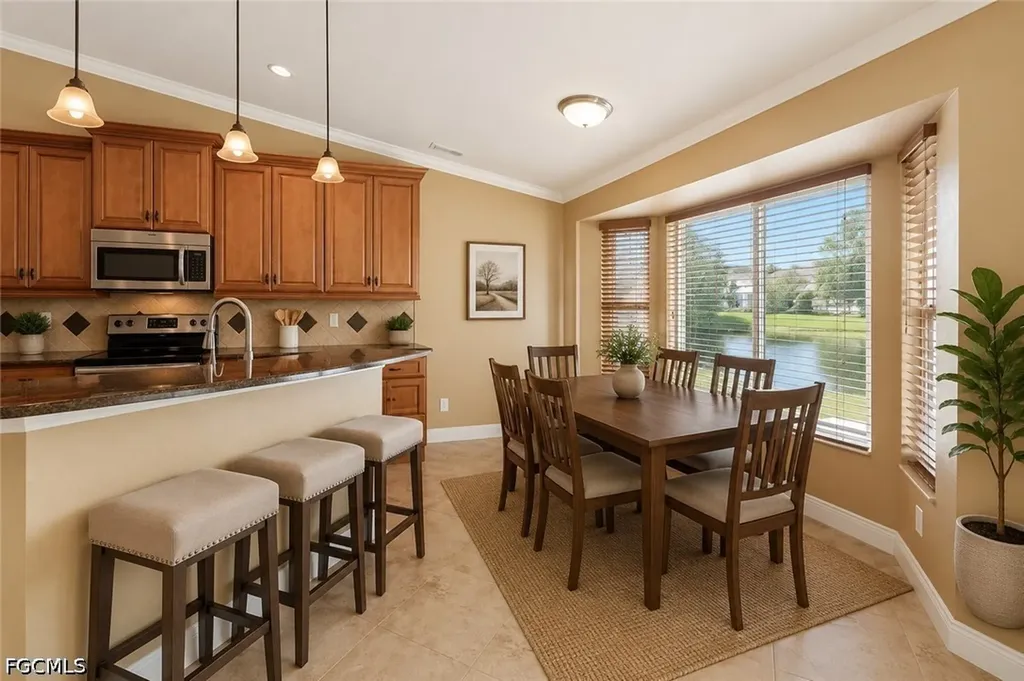 5118 Harrogate Court Naples FL 34112