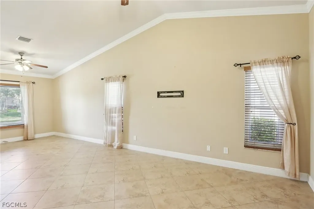 5118 Harrogate Court Naples FL 34112