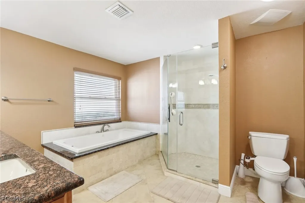 5118 Harrogate Court Naples FL 34112