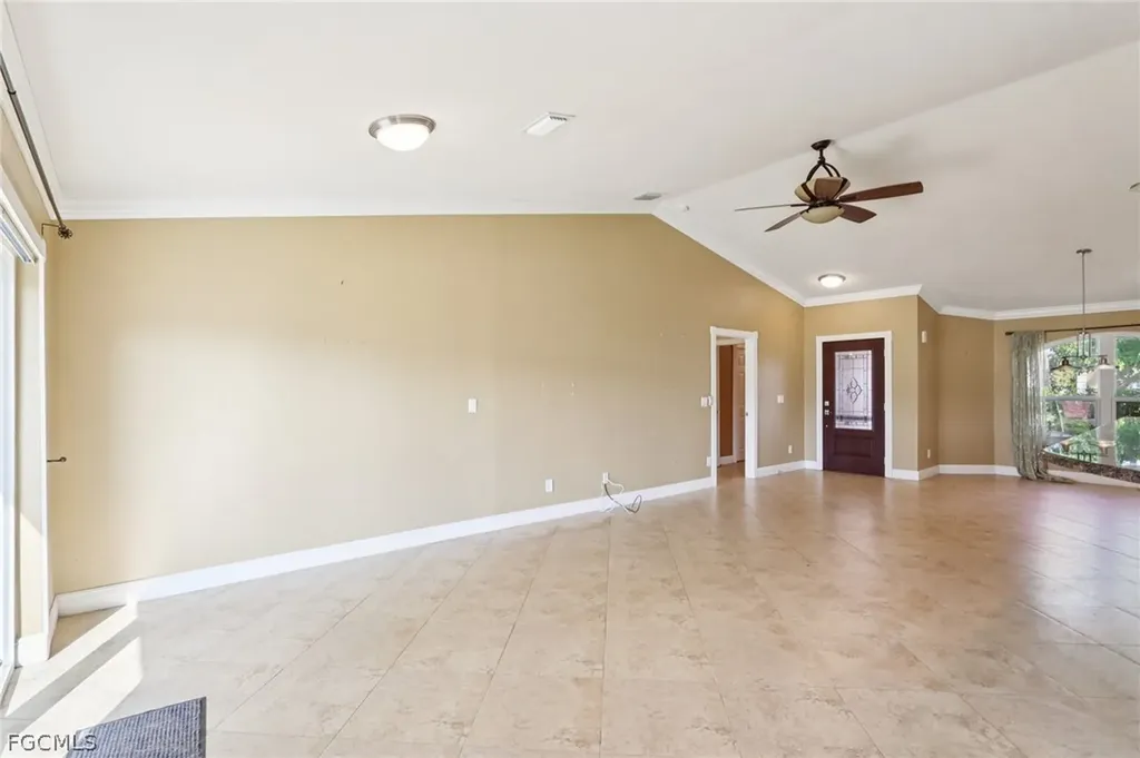 5118 Harrogate Court Naples FL 34112
