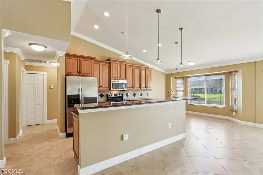5118 Harrogate Court Naples FL 34112