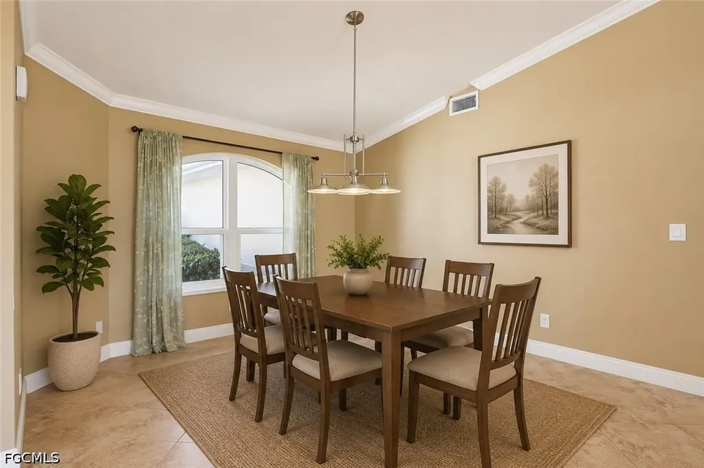 5118 Harrogate Court Naples FL 34112