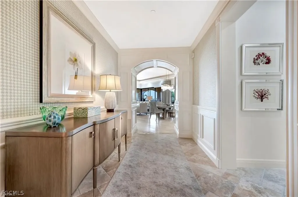 2542 Marquesa Royale Lane Naples FL 34109