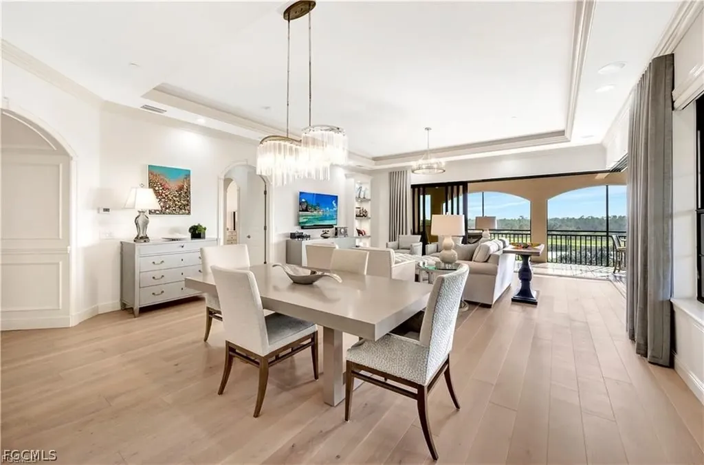 2542 Marquesa Royale Lane Naples FL 34109