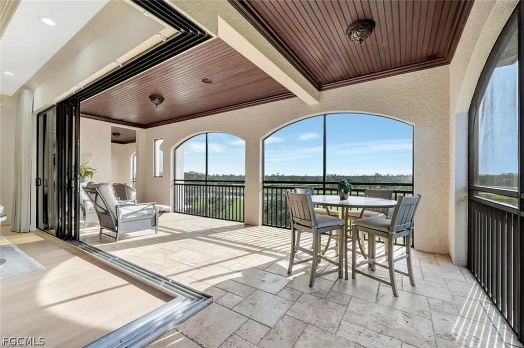 2542 Marquesa Royale Lane Naples FL 34109