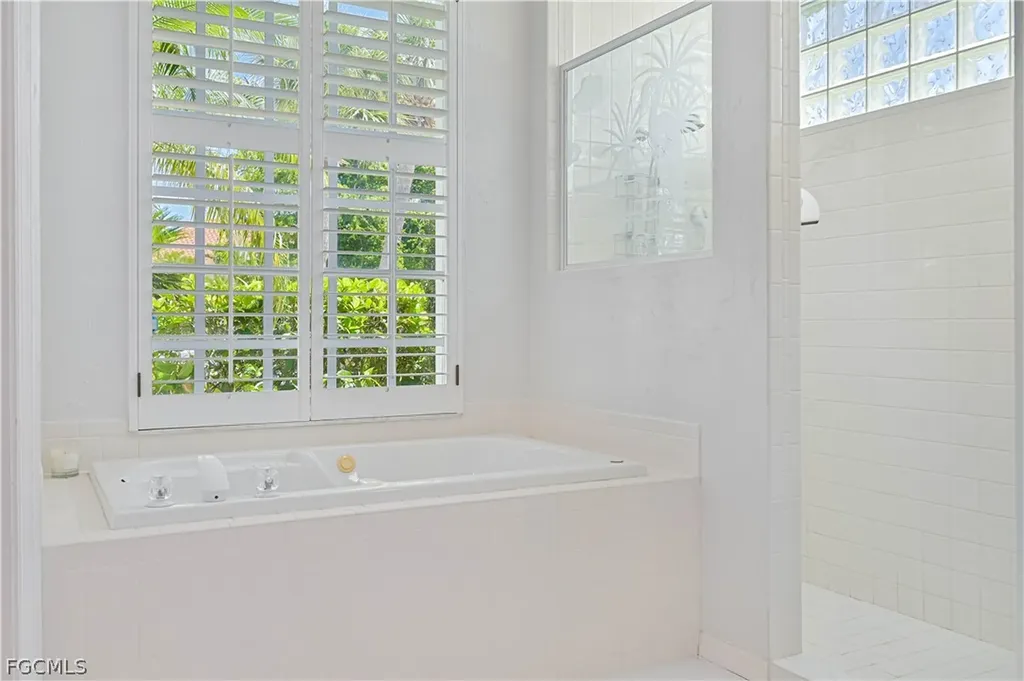 3681 Lakemont Drive Bonita Springs FL 34134