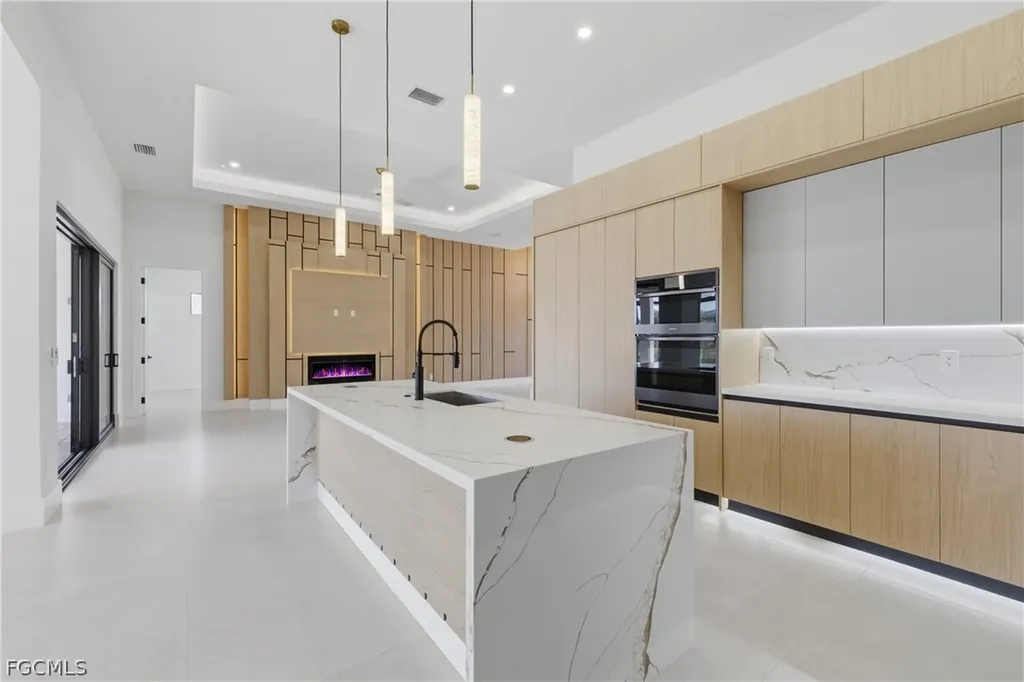 1434 SW 1st Street Cape Coral FL 33991