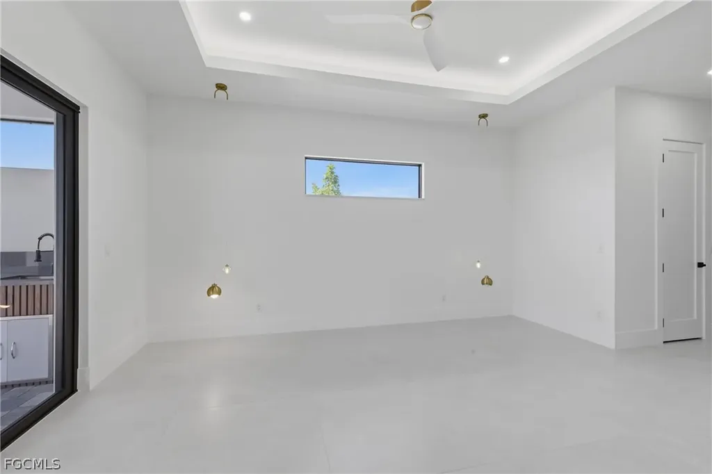 1434 SW 1st Street Cape Coral FL 33991