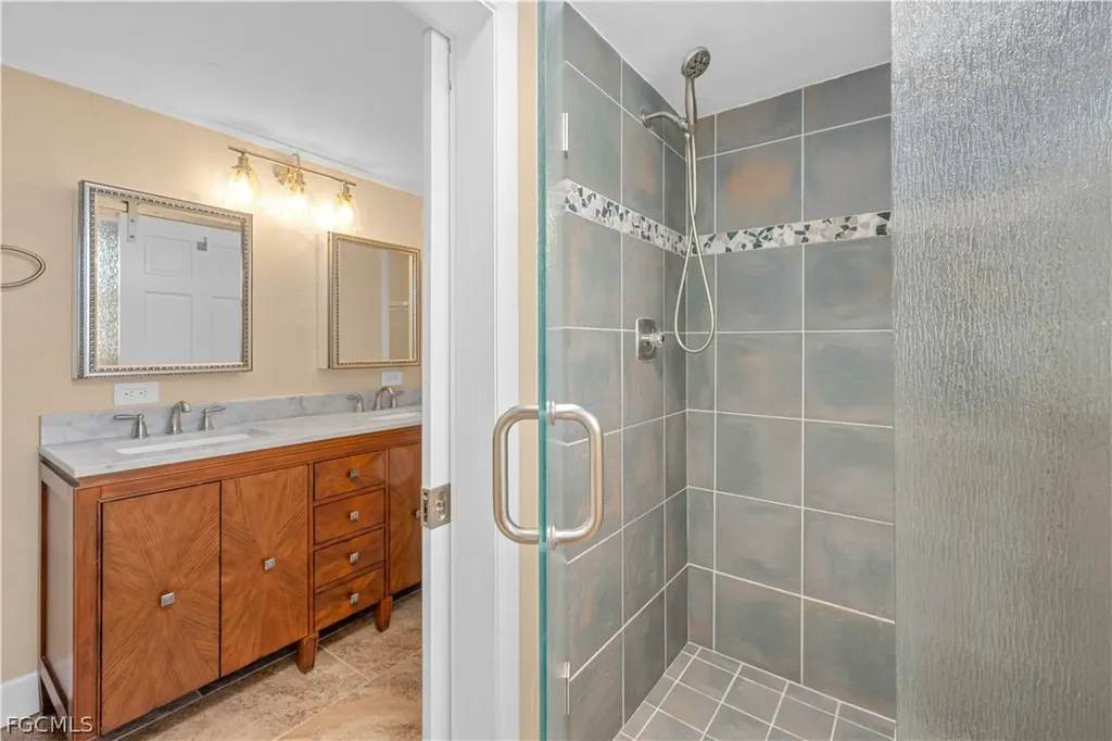 1813 Long Point Lane Sanibel FL 33957