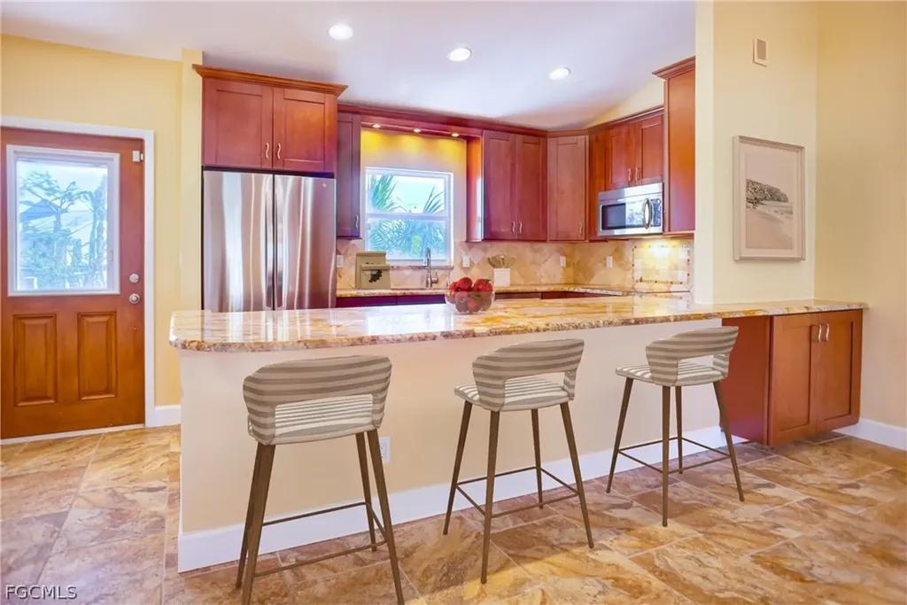 1813 Long Point Lane Sanibel FL 33957
