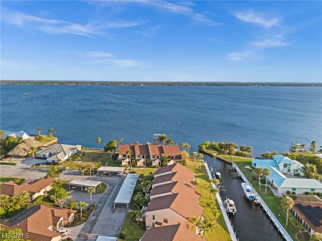 15481 Admiralty Circle North Fort Myers FL 33917