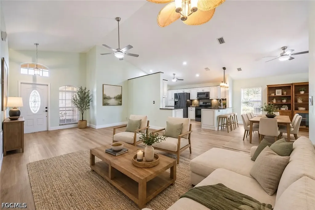 9273 Palm Island Circle North Fort Myers FL 33903