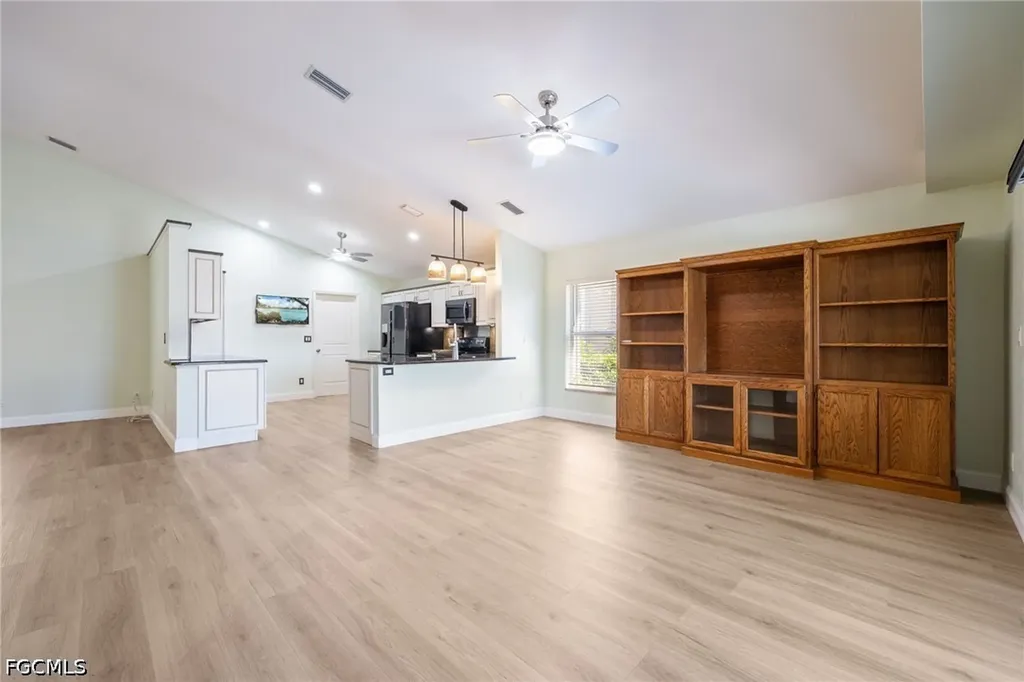 9273 Palm Island Circle North Fort Myers FL 33903