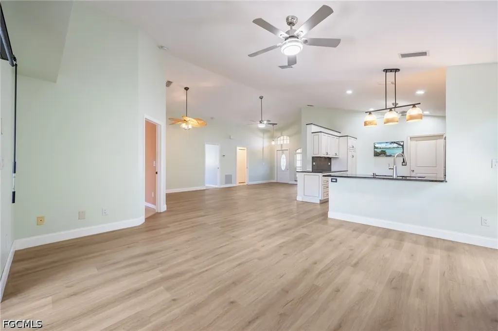 9273 Palm Island Circle North Fort Myers FL 33903