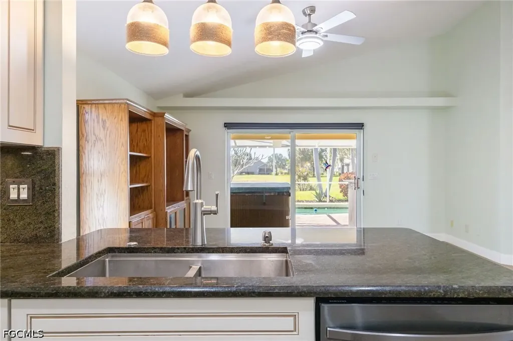 9273 Palm Island Circle North Fort Myers FL 33903