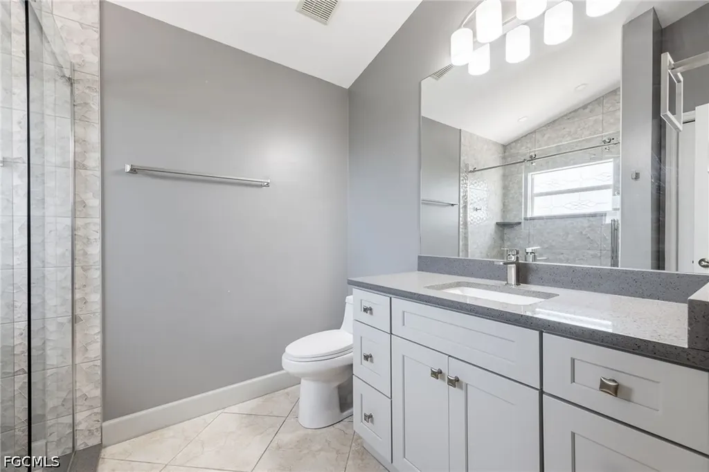 9273 Palm Island Circle North Fort Myers FL 33903
